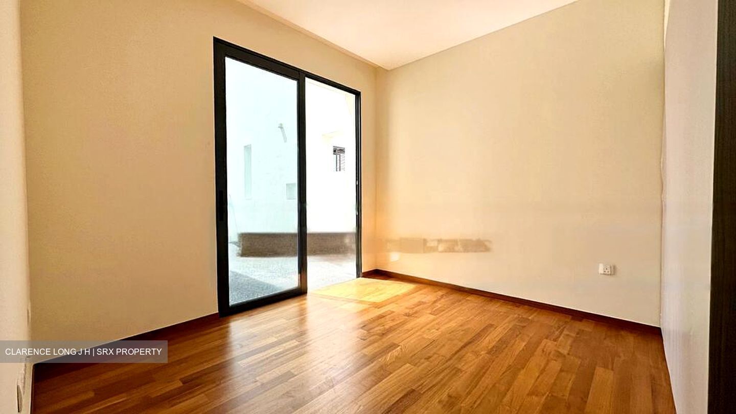 Bedok Avenue (D16), Semi-Detached #468851091